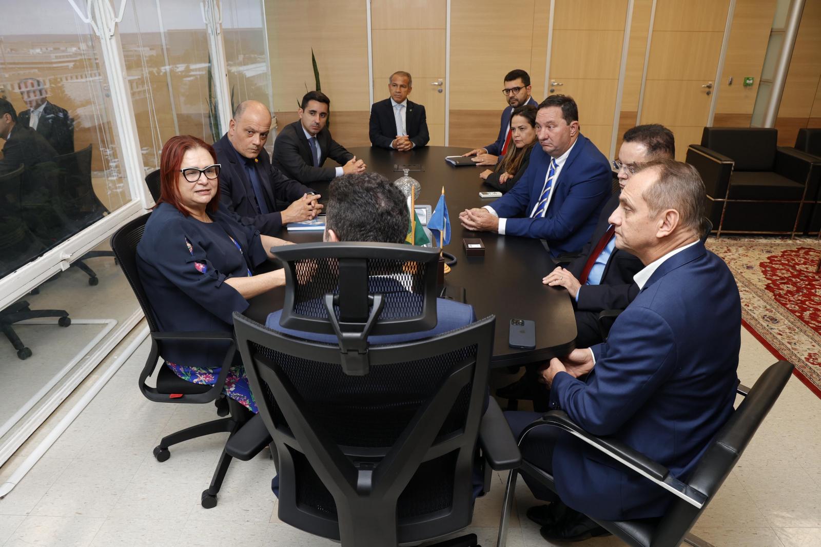 Deputado Barranco se reuniu com o Ministro Jader Filho para discutir a construção de moradias no Contorno Leste, em Cuiabá