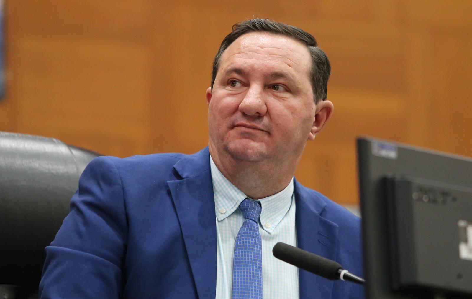Deputado cobra resposta do Governo Estadual em requerimentos não atendidos e não respondidos 