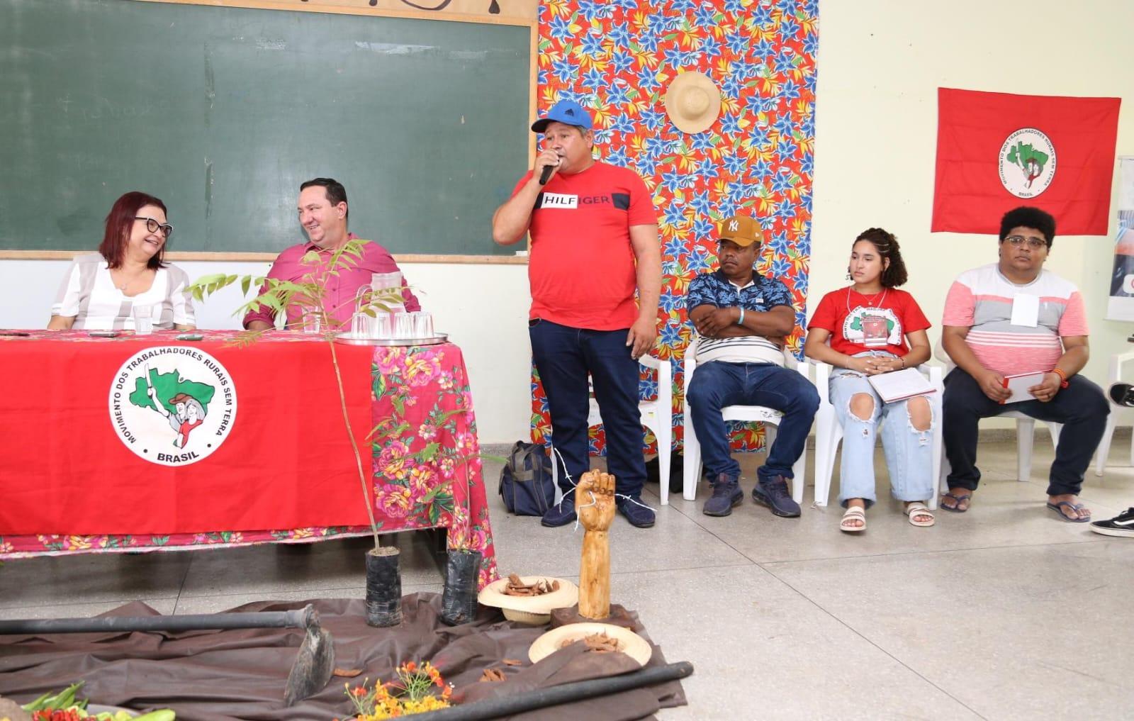 Barranco participa de encontro estadual do MST em Várzea Grande