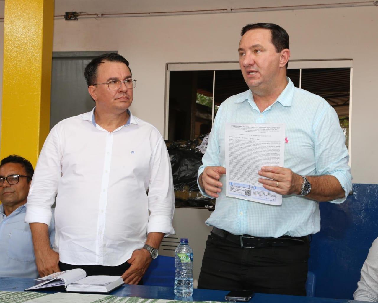 Barranco entrega 260 títulos rurais definitivos em Confresa