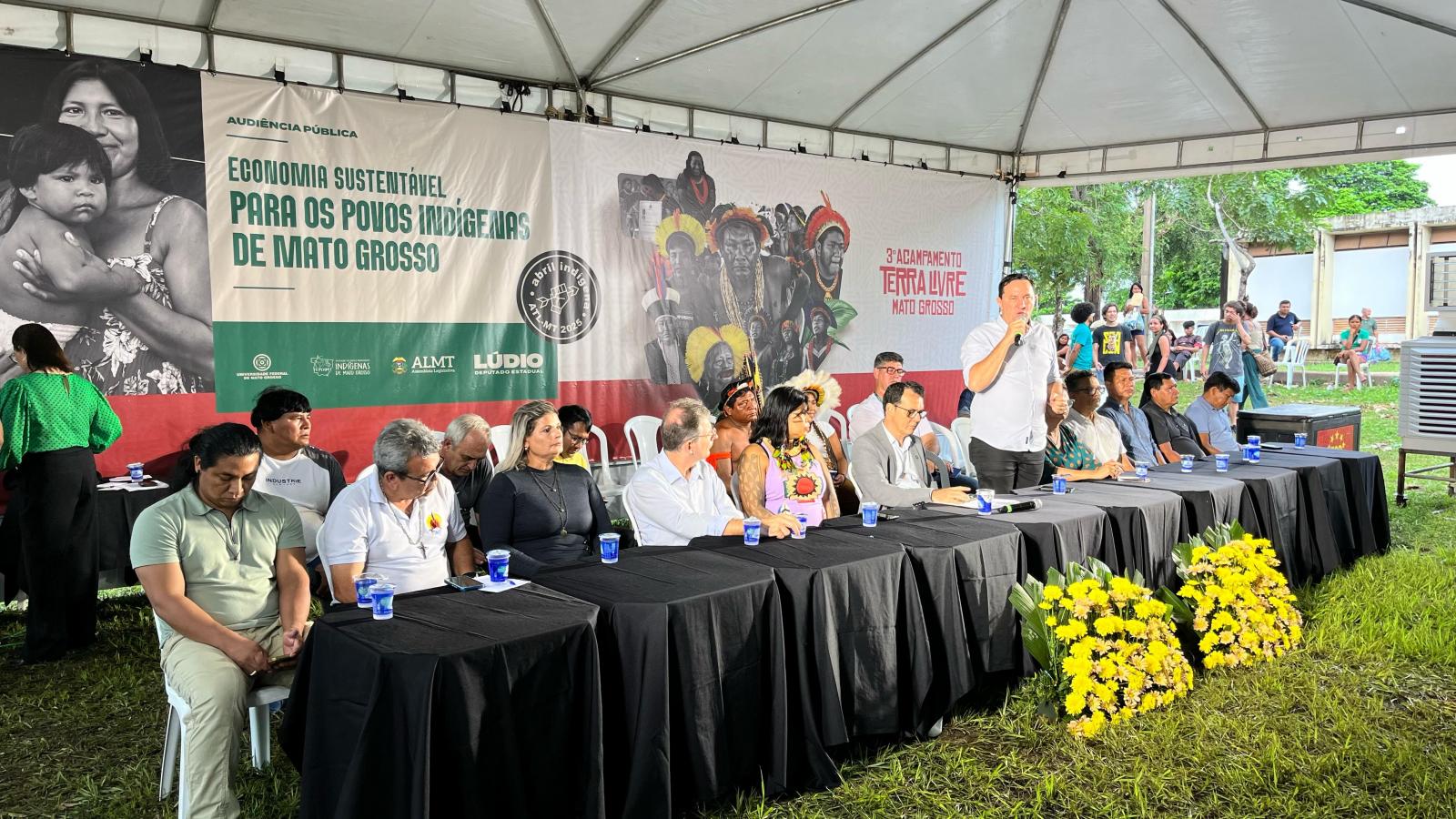 Deputado Barranco se une a lideranças indígenas em defesa de território, cultura e economia sustentável no 3º Acampamento Terra Livre Deputado Barranco se une a lideranças indígenas em defesa de território, cultura e economia sustentável no 3º Acampamento Terra Livre