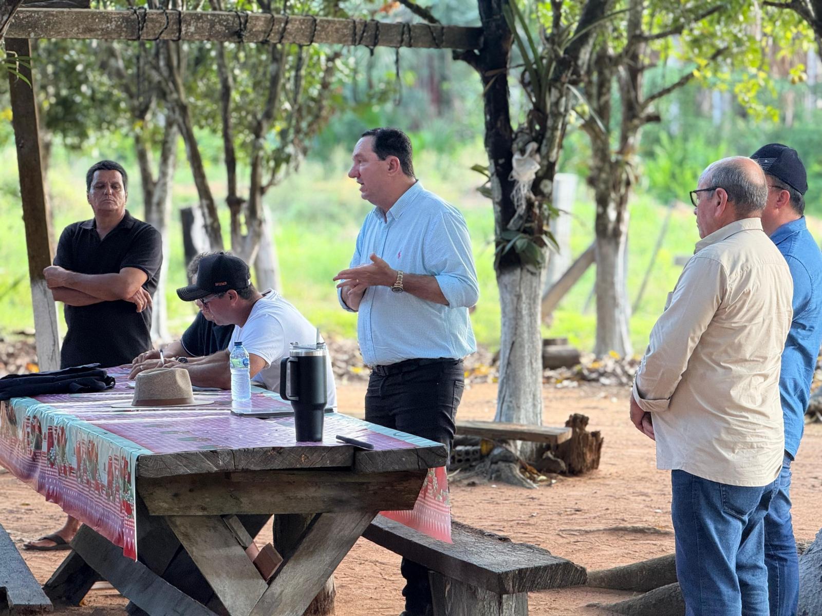 Deputado Valdir Barranco fortalece luta pela terra, educação e serviço público em visita a Colniza