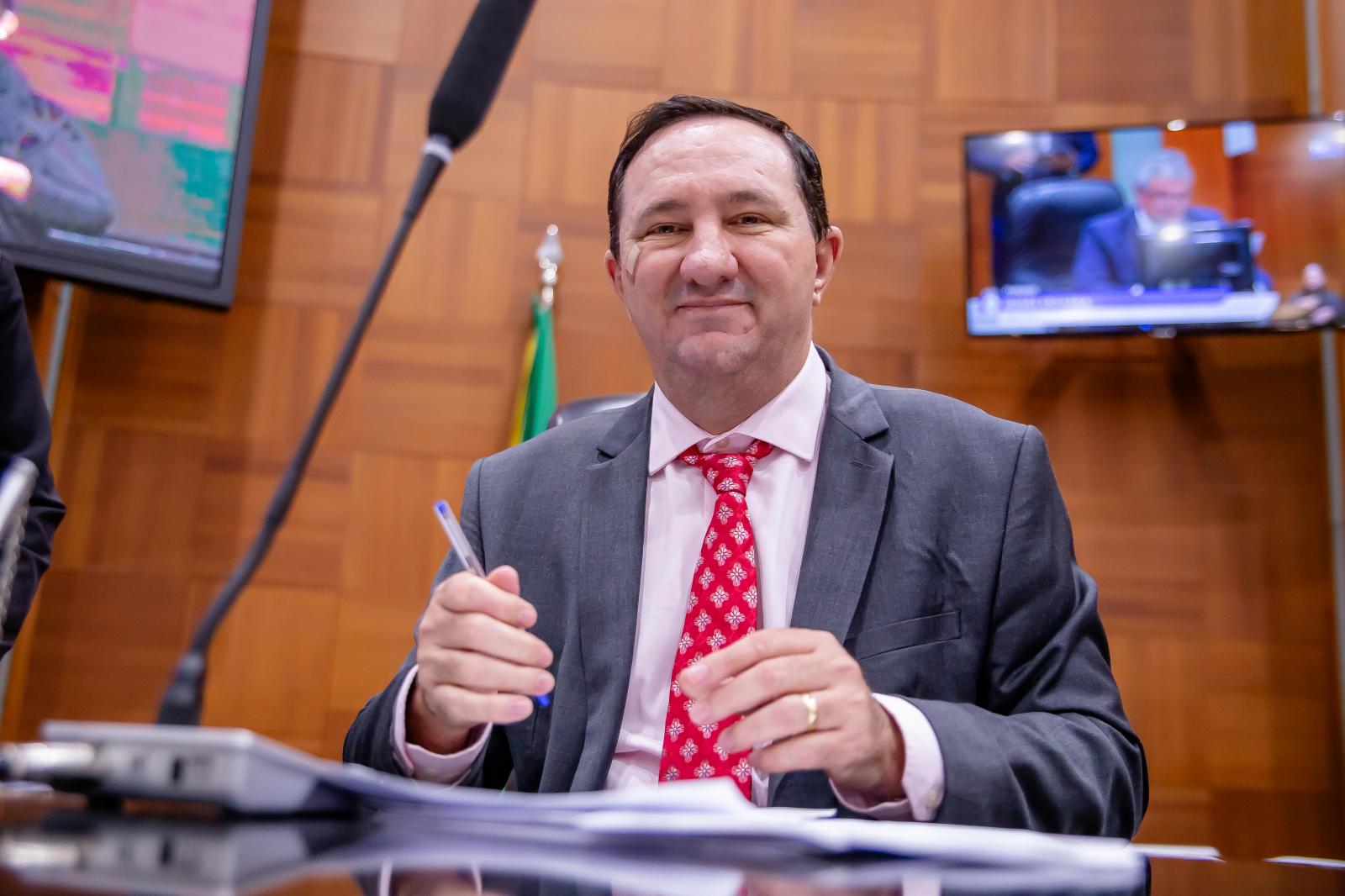 Deputado Valdir Barranco apresenta balanço combativo e produtivo dos primeiros seis meses de 2025 na ALMT