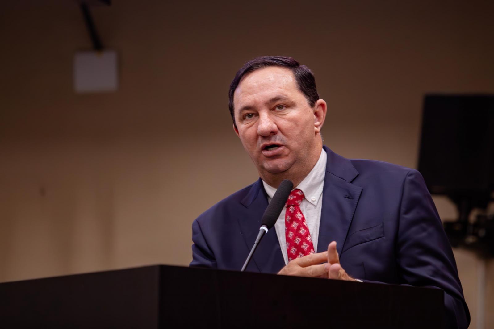 Barranco protocola ofensiva contra “máfia dos combustíveis” e aciona MP, Procon e órgãos de controle em MT