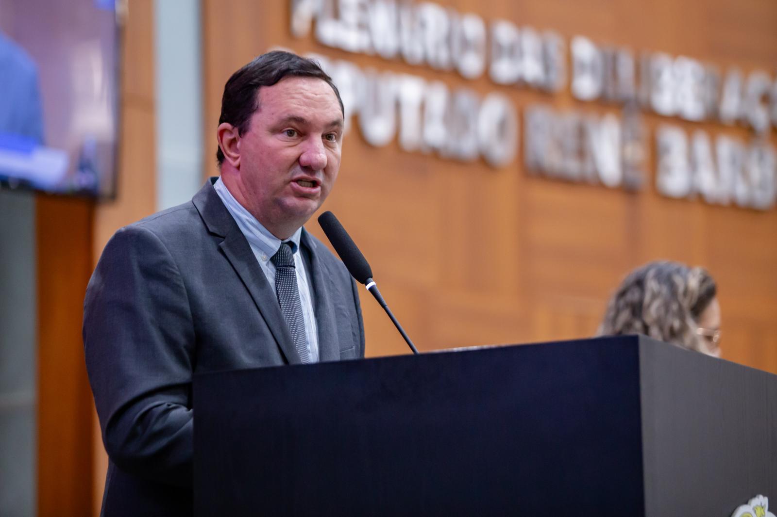 Deputado Valdir Barranco propõe proibir participação de deputados, parlamentares e parentes até o 3º grau em contratos públicos em MT