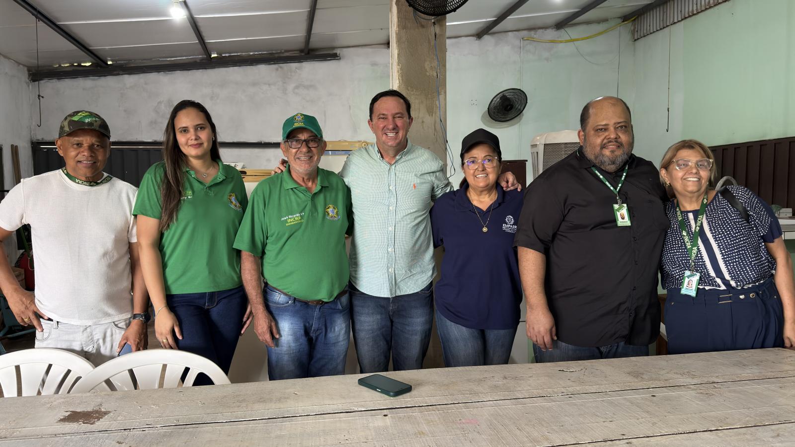 Deputado Barranco participa de entrega histórica de contratos no Pontal do Marape, em Nova Mutum