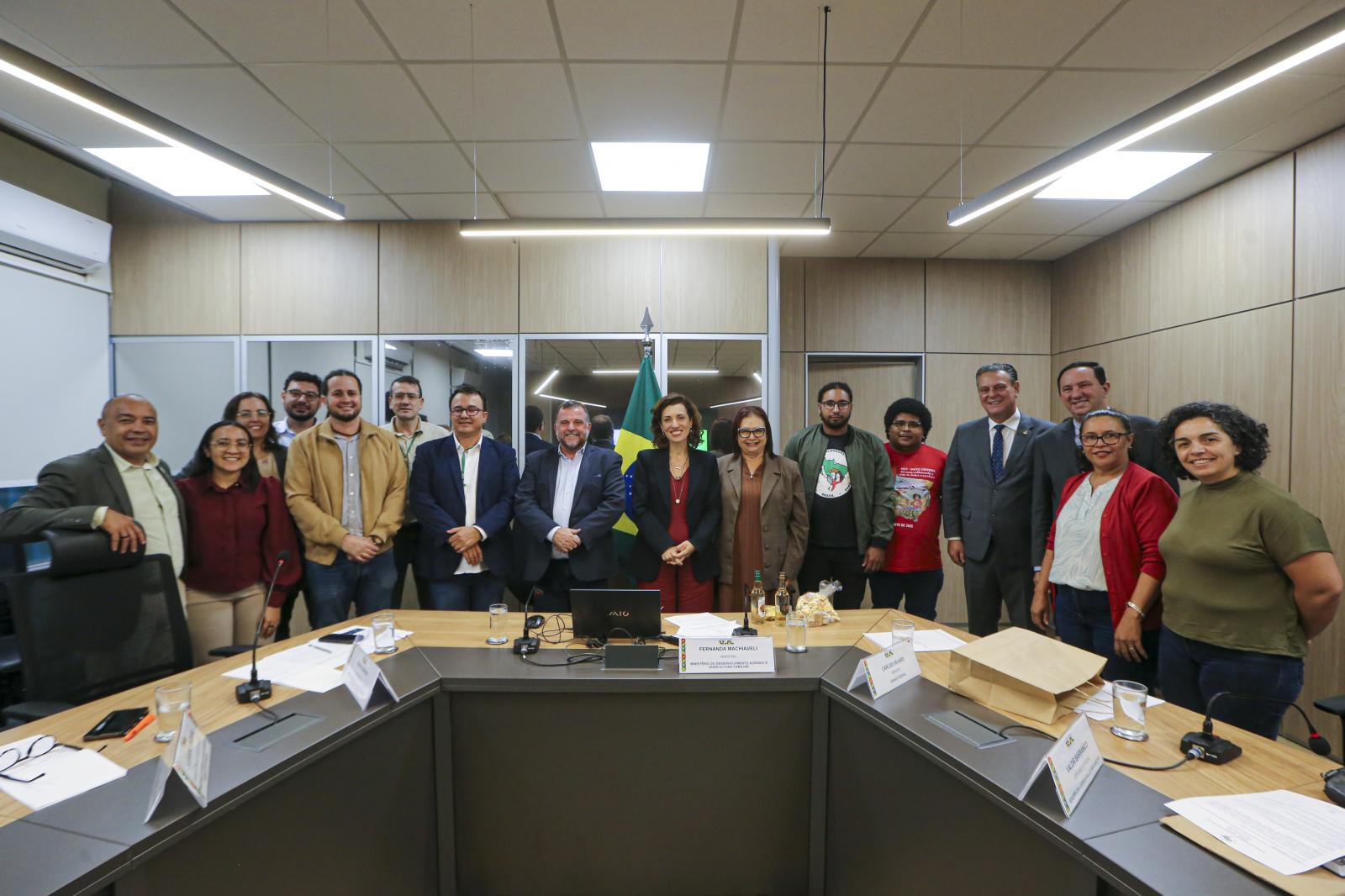 Deputado Barranco articula avanços para a reforma agrária e agricultura familiar em reunião no MDA, em Brasília