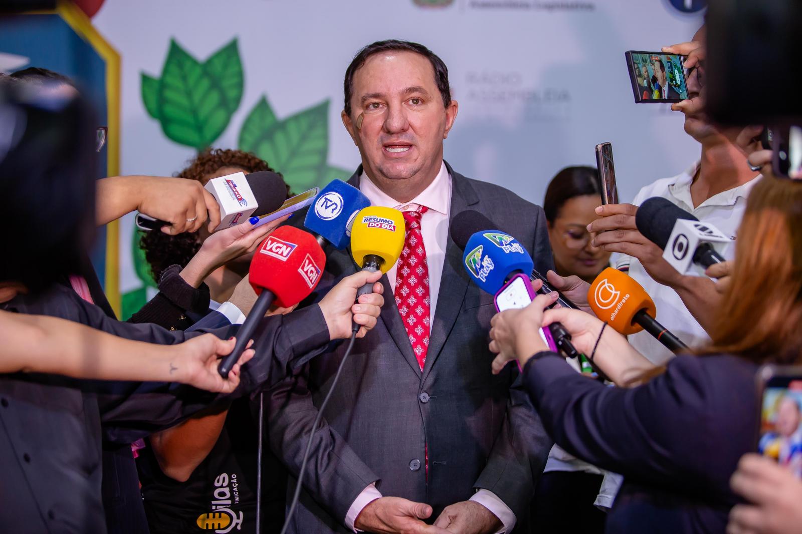 Deputado Barranco diz que R$ 308 milhões da Oi poderiam garantir 2 mil casas, 26 escolas e 1,5 mil leitos de UTI em Mato Grosso