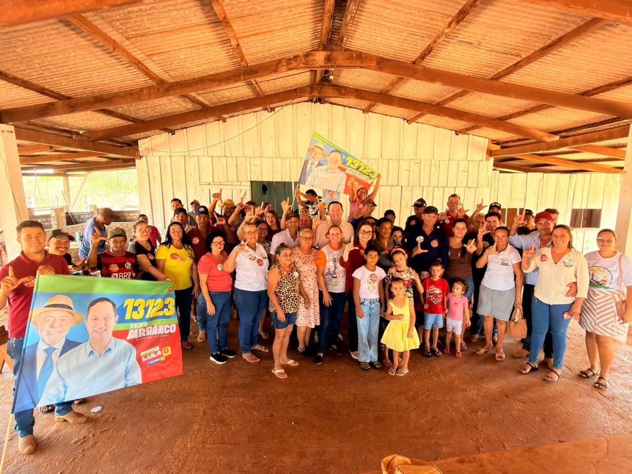 Deputado Barranco 13123 e Rosa Neide 1313 reafirmam luta pela terra e agricultura familiar em Novo Mundo e Carlinda Deputado Barranco 13123 e Rosa Neide 1313 reafirmam luta pela terra e agricultura familiar em Novo Mundo e Carlinda
