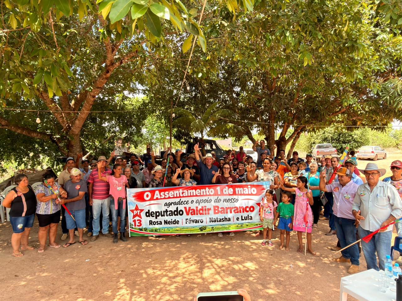 Deputado Valdir Barranco 13123 e Rosa Neide 1313 encerram agenda pelo Nortão em Nova Bandeirantes